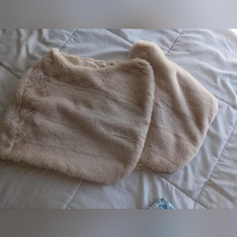 Faux fur satin lined shawl